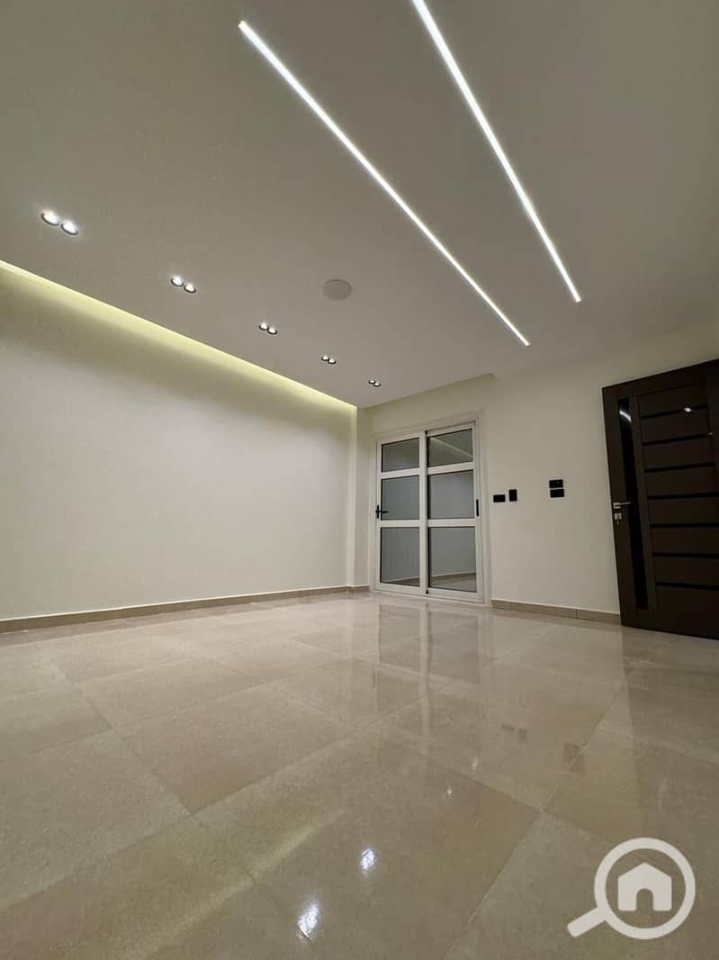 4 6fd50bc9-3424-4bb3-8c6c-606cad35192c. jpg