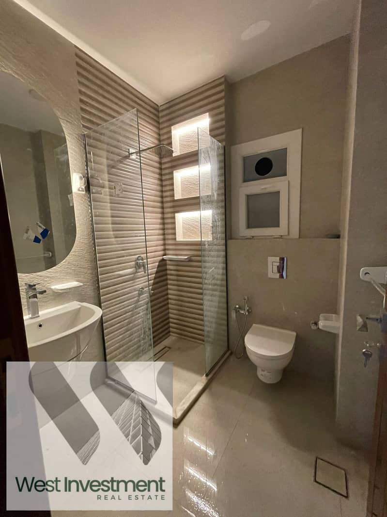 3 WhatsApp Image 2025-10-08 at 14.51. 39_42a0a3ad. jpg