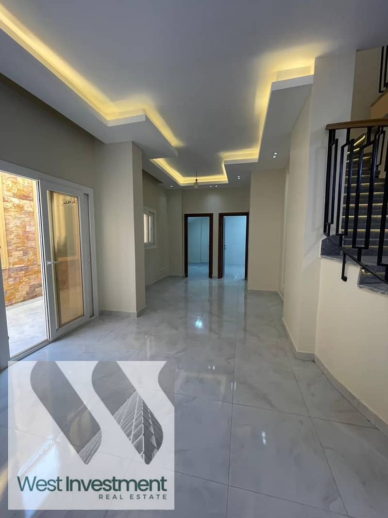 4 WhatsApp Image 2025-10-08 at 14.54. 21_01270512. jpg