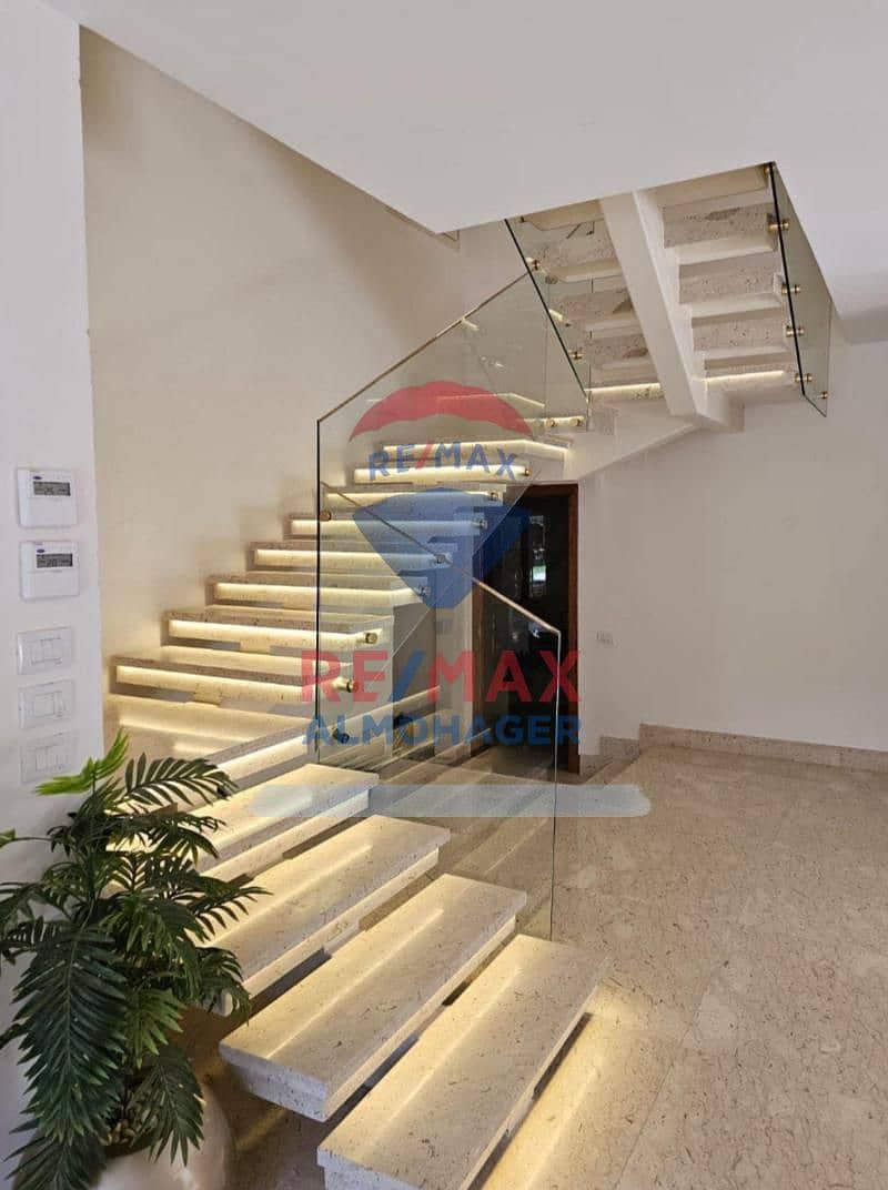 2 WhatsApp Image 2025-10-06 at 2.11. 06 PM (1). jpeg