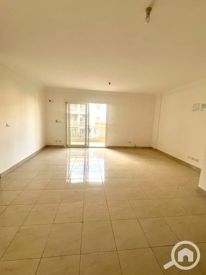 3 818edcdc-48b1-422f-82ce-43de3a23a125. jpg