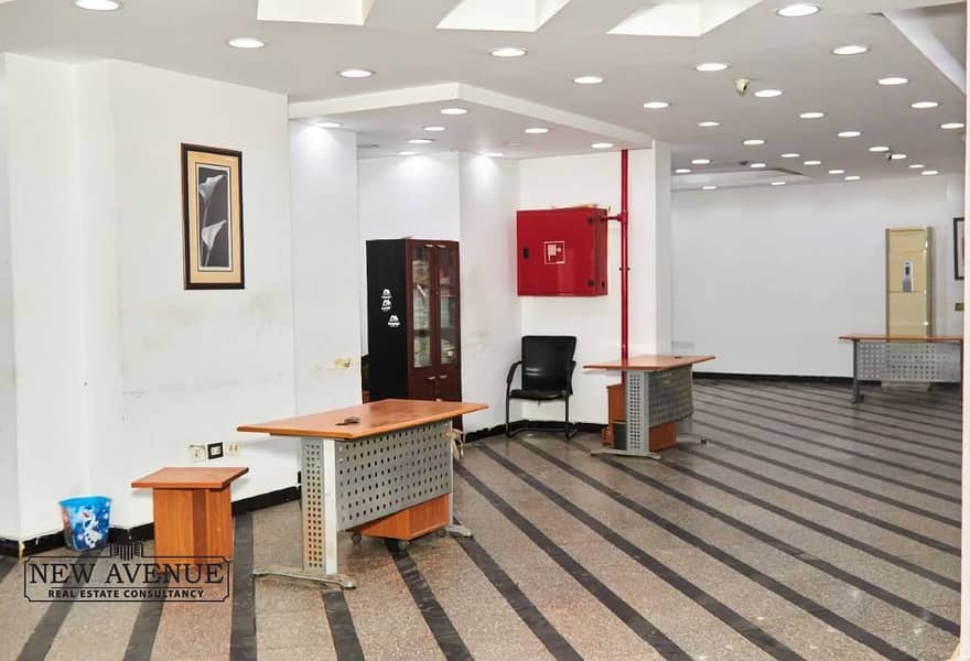 4 EqNE3Mnclea8rLrcu3pCNvzDwQJ3GsvdGmPYSFjs. jpeg