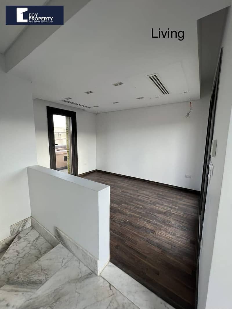 8 _files_2497e525-8d49-44a9-b813-c840a77b263c. jpg