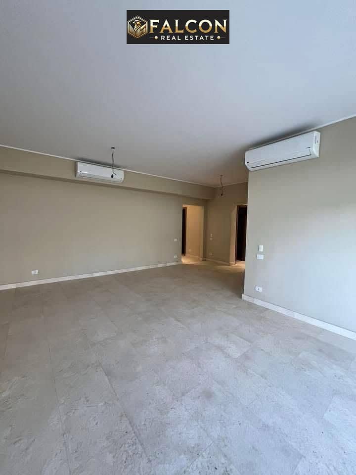 10 592fbc84-c466-4a35-9676-f00bdb879189. jpeg