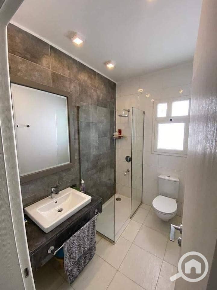 8 487177391_580121848409644_1183108371948601048_n. jpg