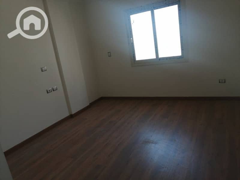 24 WhatsApp Image 2025-10-08 at 1.59. 27 PM. jpeg