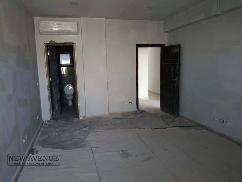 4 WhatsApp Image 2025-10-02 at 12.27. 20 PM (1). jpeg