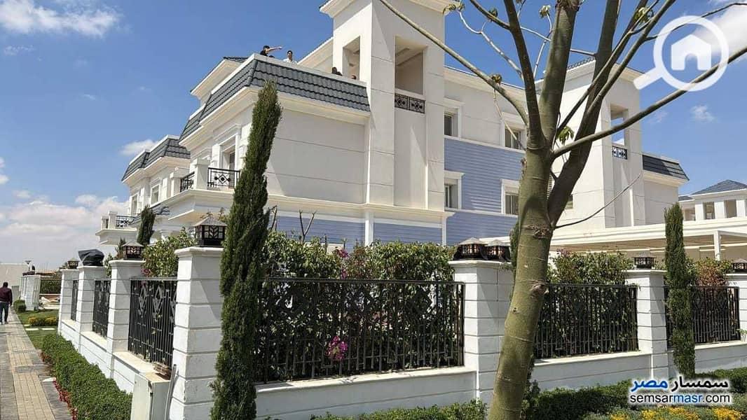 6 realestate_فيلا-متشطبة-بالكامل-للبيع-في-كمبوند-جراند-فالي-ماونتن-فيو-العاصمة-الإدارية-الجديدة_520250522262814. jpg