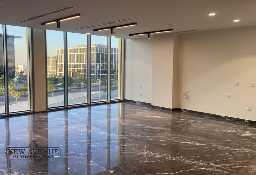 3 7342e5ea-d89b-42e9-8774-8ecd84c10970. jpg