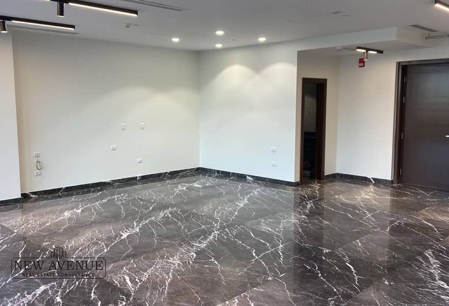 4 6d725a93-179b-4969-a6fc-76885f7ae2b2. jpg