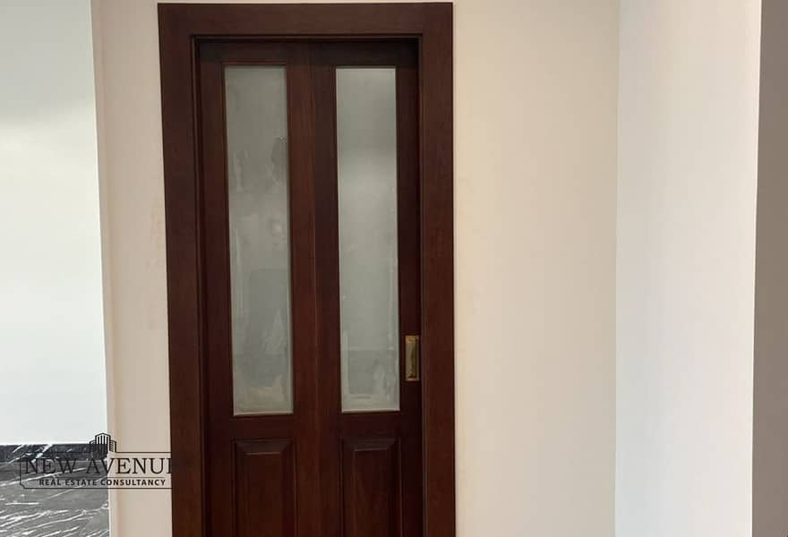 6 e798b1e8-3725-4627-bf02-a21ff85d4193. jpg