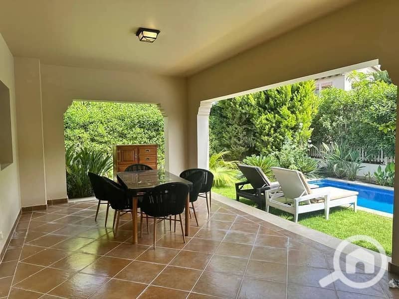 12 patio. jpg