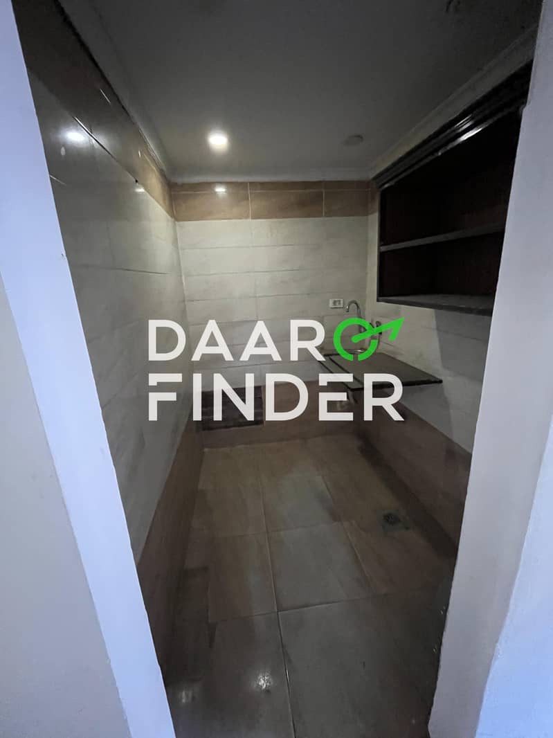 15 2408891d-7f31-46b2-b734-1748a6b05a91. jpg