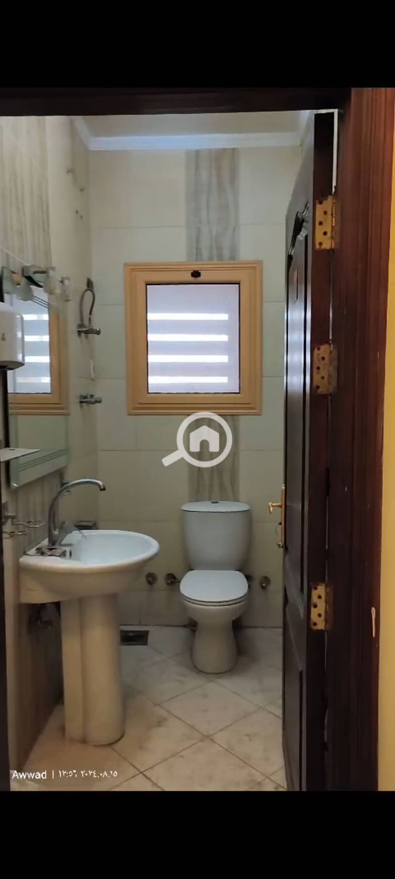 4 1000422298. png