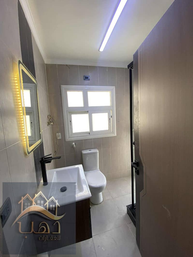 12 WhatsApp Image 2025-10-08 at 5.34. 22 PM (3). jpeg