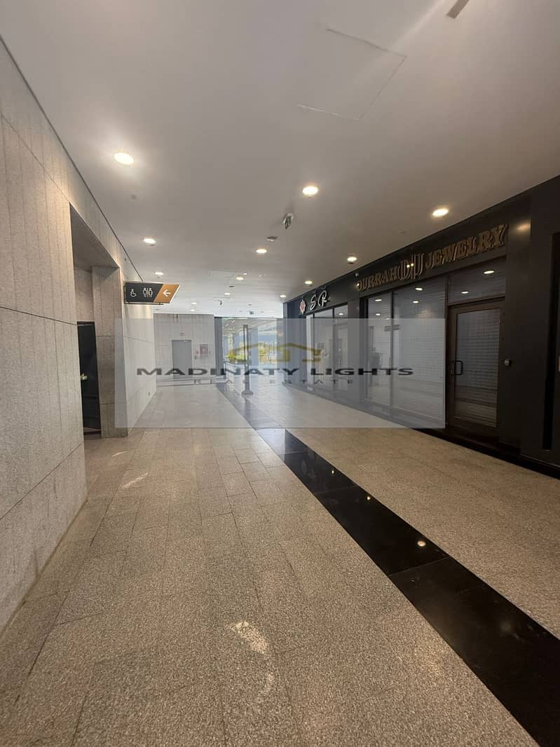 3 f3820e3c-af54-48c1-bb66-e0fbd4b48c67. jpg