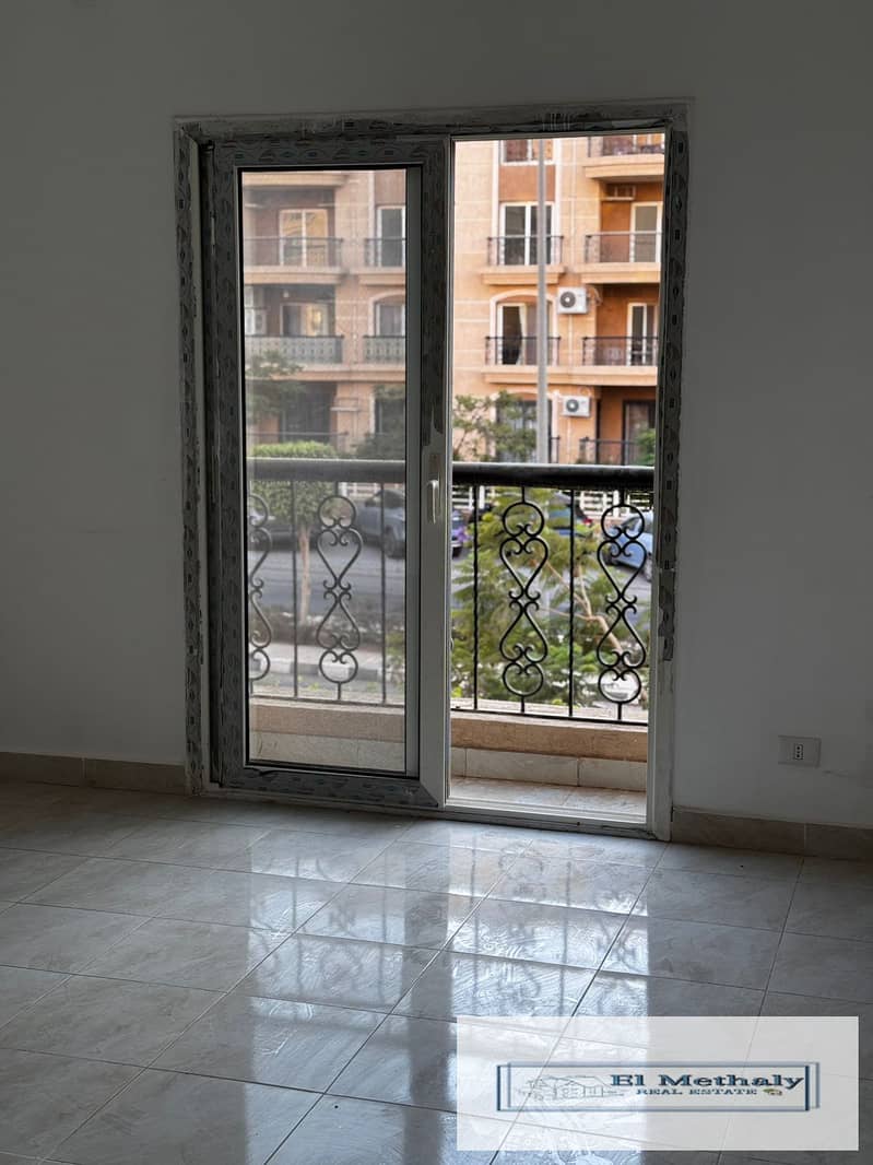 2 e079ca06-fac8-4751-9a06-7cbe07e219f1. jpg