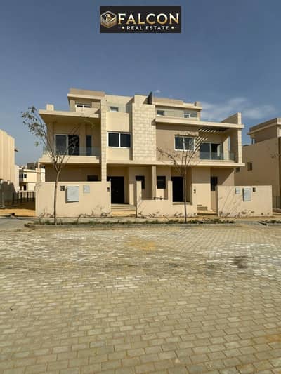 4 Bedroom Villa for Sale in 6th of October, Giza - IMG-20251007-WA0107. jpg