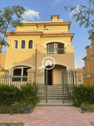 4 Bedroom Villa for Sale in Shorouk City, Cairo - e6f0f4fd-edd8-4124-b7d2-01a18124bdf3. jpg