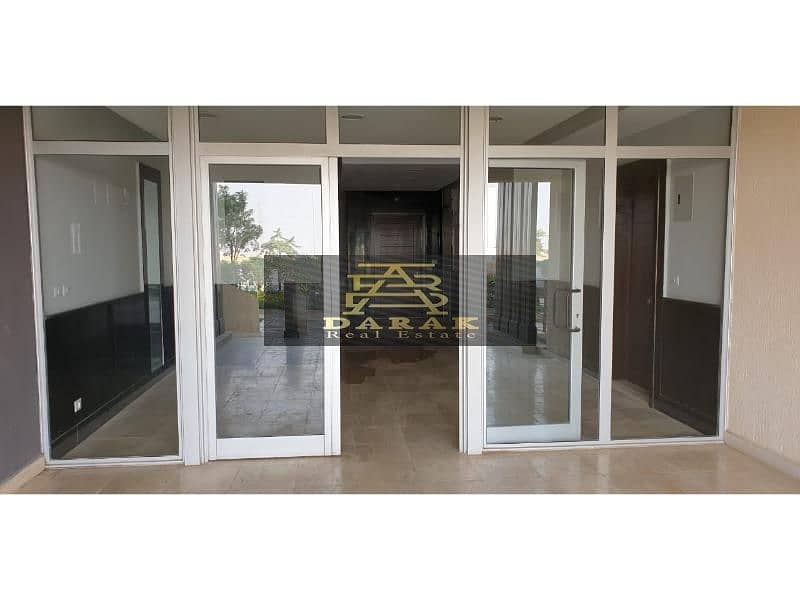 2 0ccce6cb-4485-4d66-a365-305866016a0a. jpg