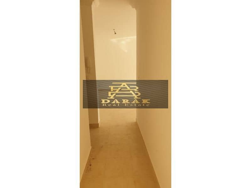 10 456a8e62-5d4a-46ed-a06b-a6d35e644f04. jpg