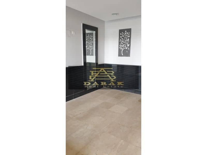 12 4134843a-6772-487f-b936-e0f0bb97759e. jpg