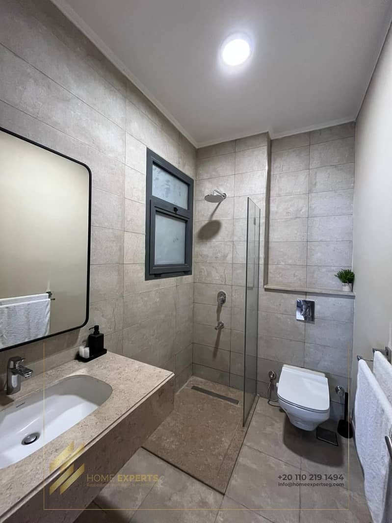 8 7279b6a5-d721-4b41-b448-1328657adac6. jpg