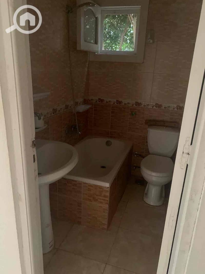 24 74fea4c5-6d85-4485-9ed9-837207a62520. jpg