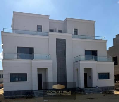 تاون هاوس 4 غرف نوم للبيع في الشيخ زايد، الجيزة - WhatsApp Image 2025-10-02 at 12.35. 35 PM. jpeg