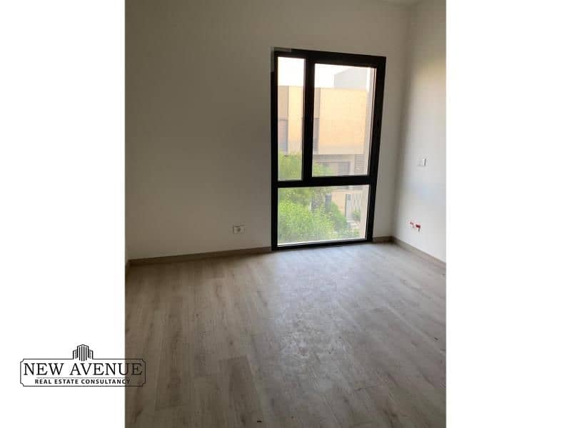 2 WhatsApp Image 2025-09-25 at 12.16. 37 PM (1). jpg