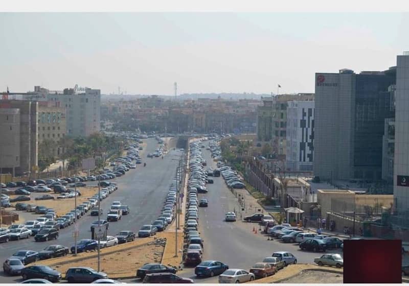 فيلا مميزه للايجار او على التسعين الشمالى امام النفق و ناتا