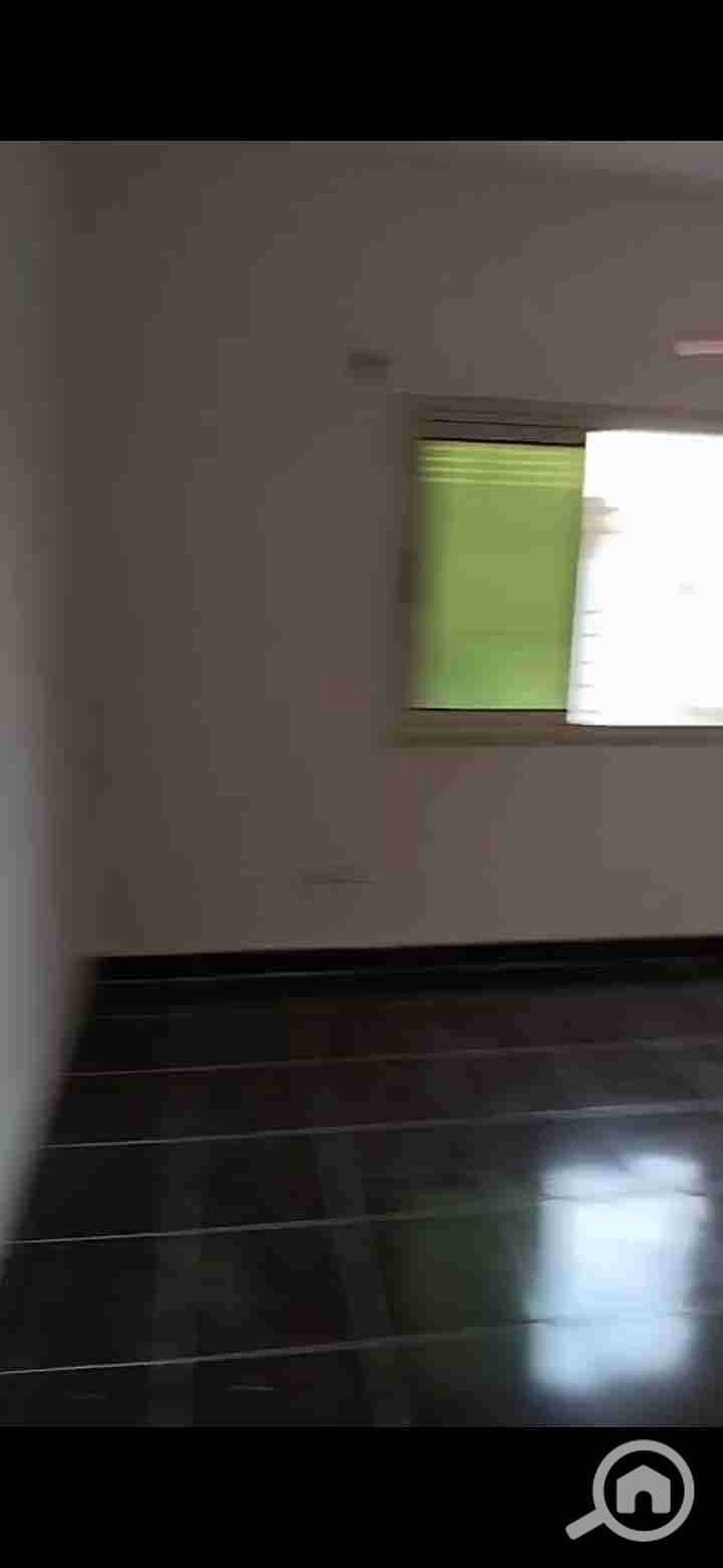 10 Screenshot_20251009-045049_WhatsAppBusiness. jpg
