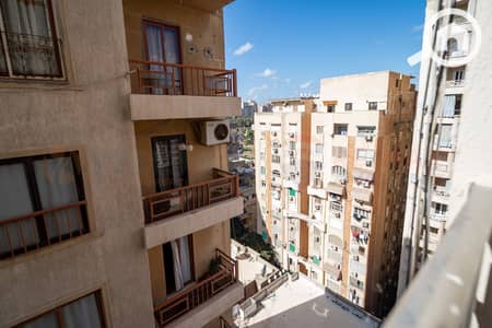 3 Bedroom Flat for Sale in Sporting, Alexandria - 1. JPG