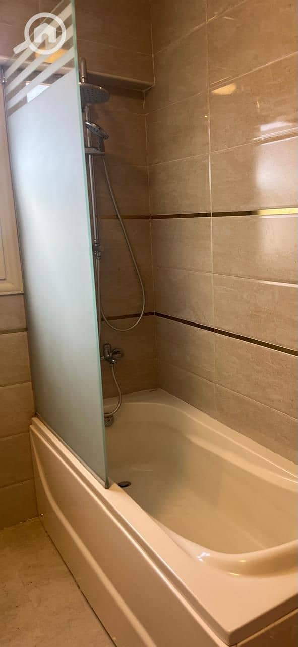 5b125e13-dd69-4e33-8236-b09a39ed44f7. jpeg 5b125e13-dd69-4e33-8236-b09a39ed44f7. jpeg