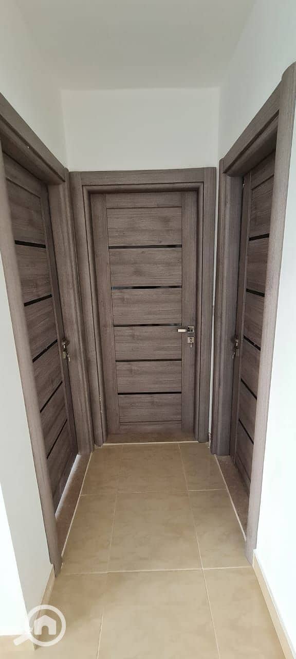 5 9d415d61-369f-47ec-9fa3-1f6ce7fb24f1. jpeg