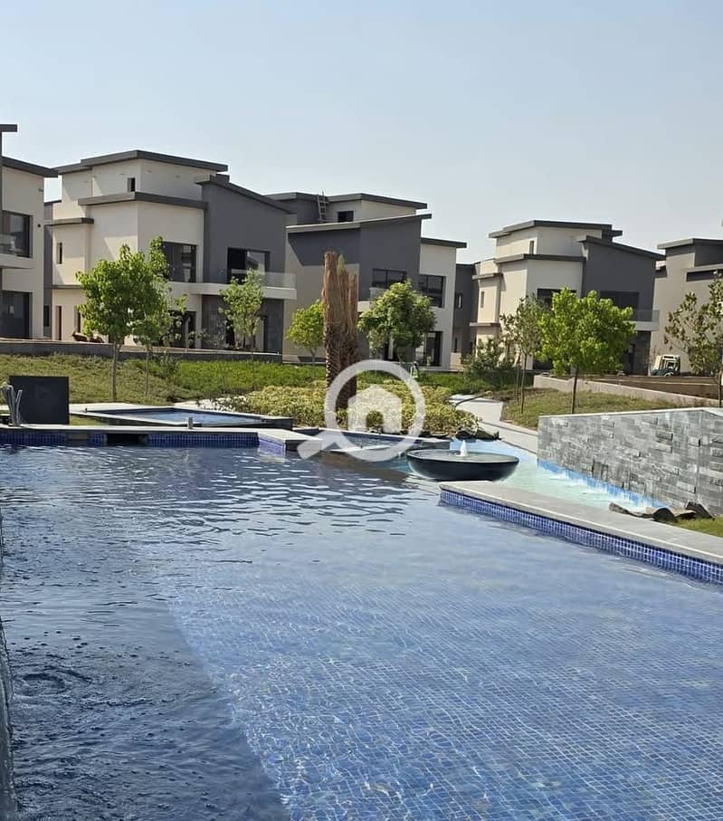 3 552398258_819611403974133_3069838315278222799_n. jpg