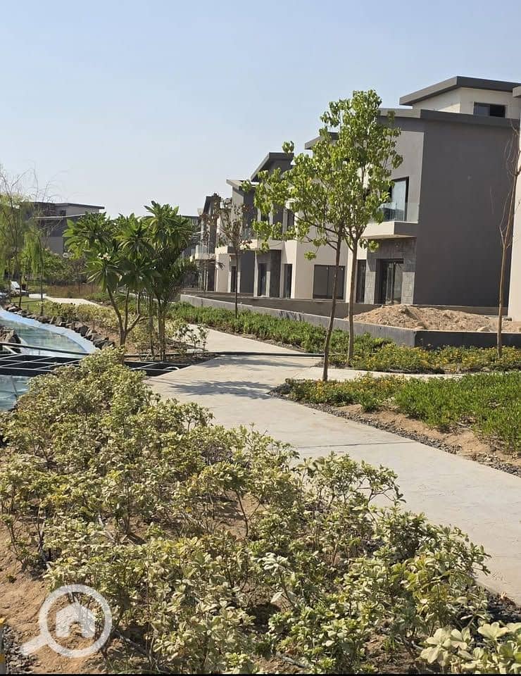 5 552313160_819611120640828_4958309224183959239_n. jpg