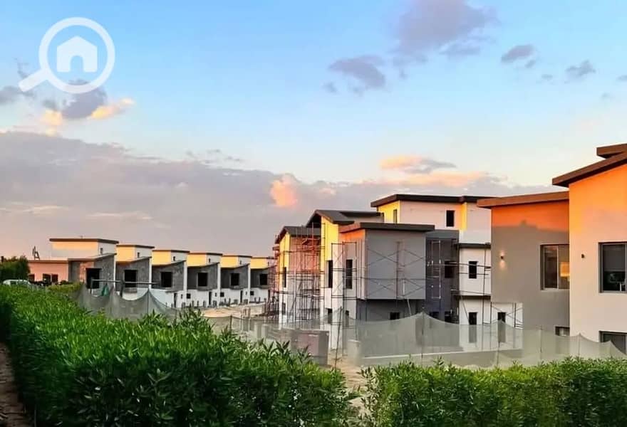 9 550179299_1083836397158960_1084562086230232957_n. jpg