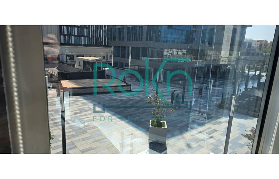 5 WhatsApp Image 2025-10-08 at 1.45. 05 PM (1). jpg