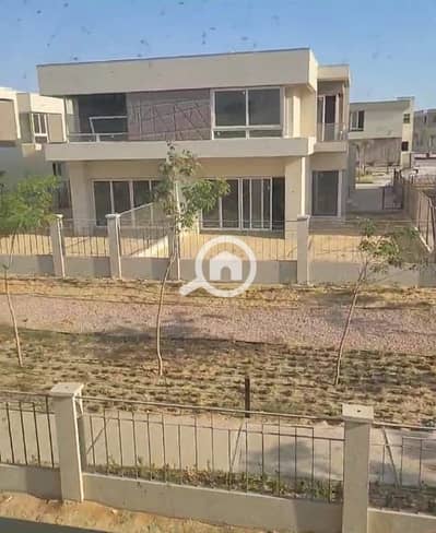 3 Bedroom Villa for Sale in 6th of October, Giza - WhatsApp Image 2025-06-11 at 16.08. 57_d3a52407. jpg