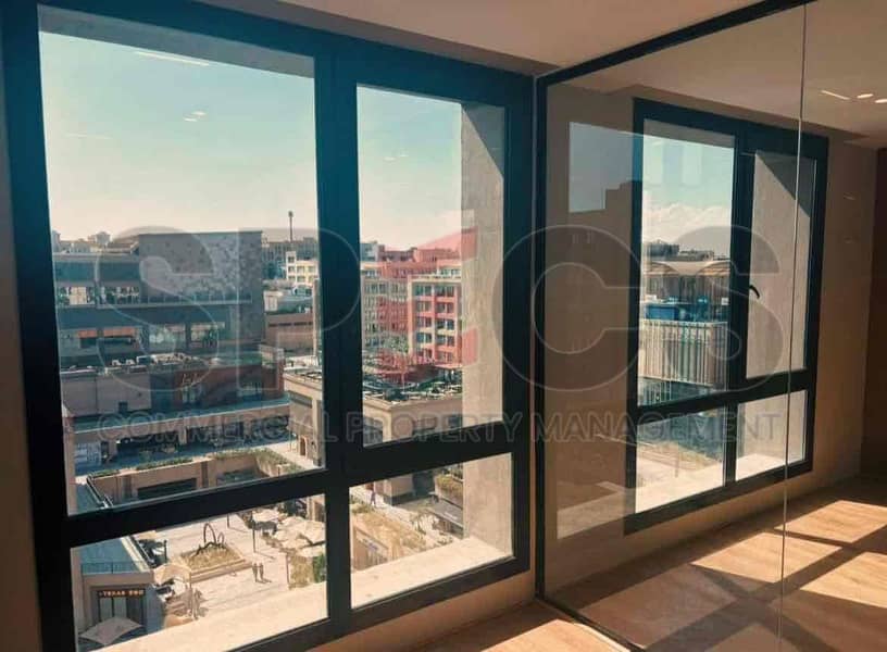 8 2b286c37-96ba-4820-90a5-6149b8178b1a. jpg