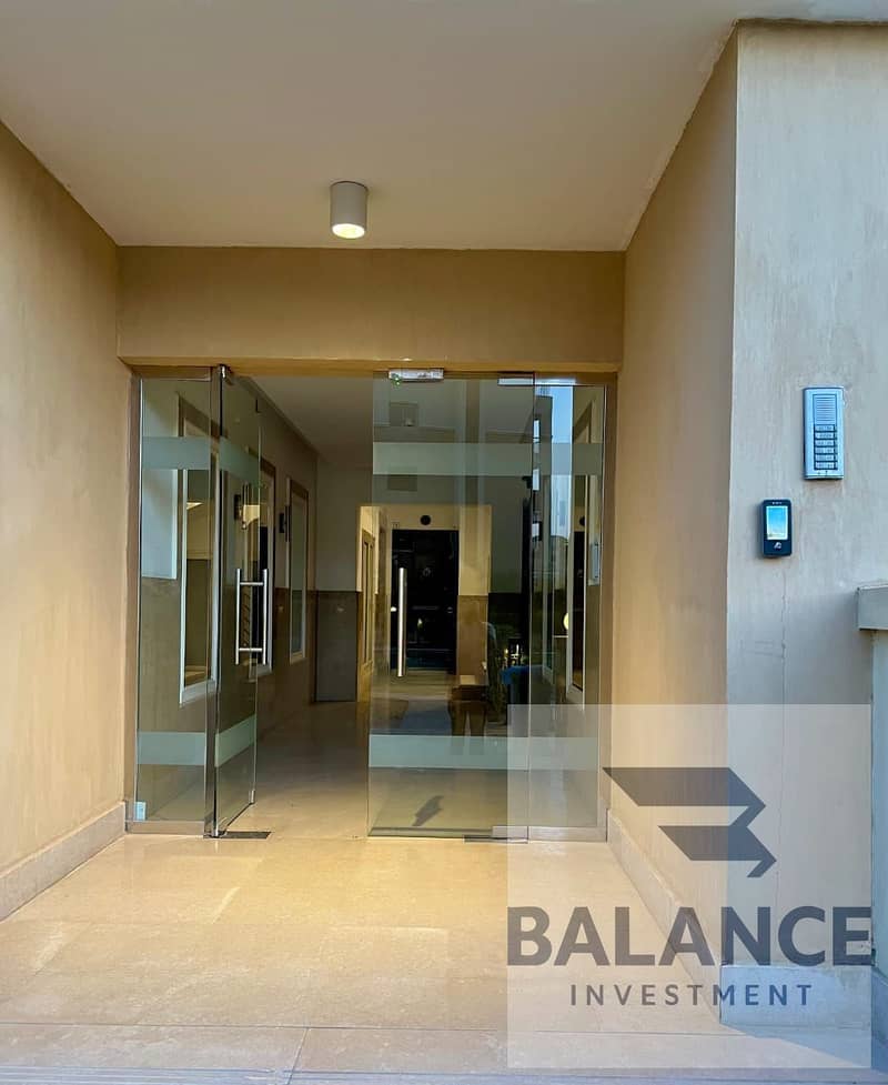 10 a895a433-5a3f-46db-8831-96aa43bfb302. jpg