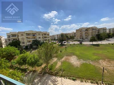 3 Bedroom Flat for Sale in Sheikh Zayed, Giza - d2c75a25-32a1-487e-9cfe-9a1125d66e72. jpg