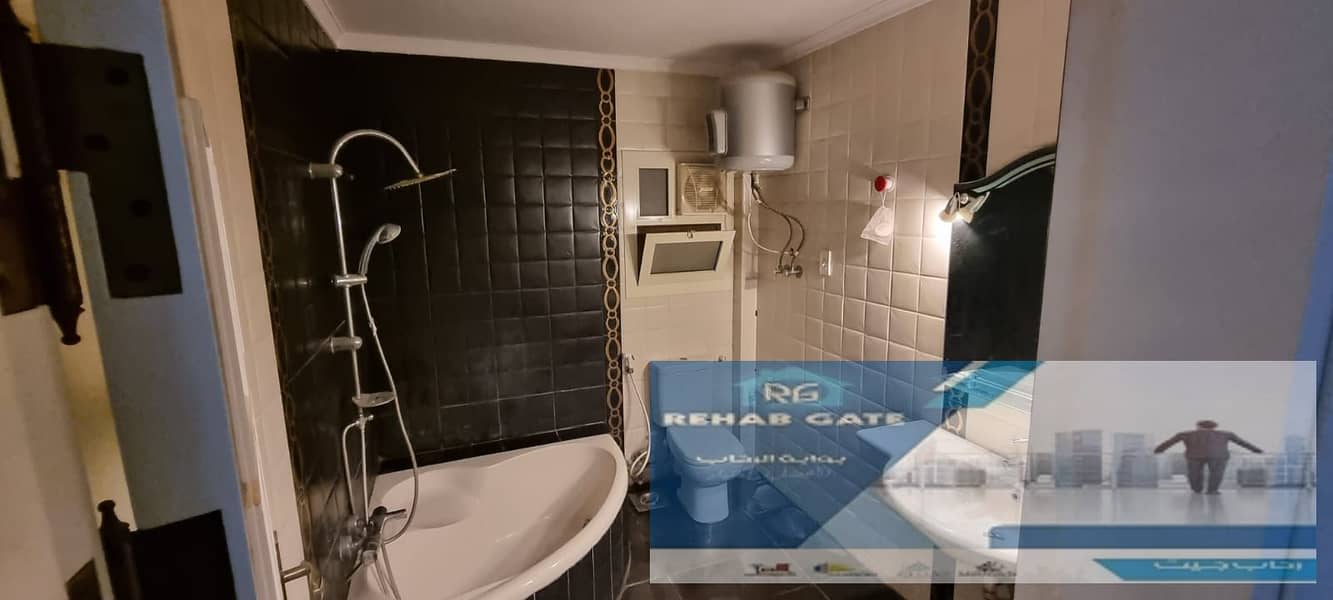 4 WhatsApp Image 2025-10-09 at 14.02. 57. jpeg