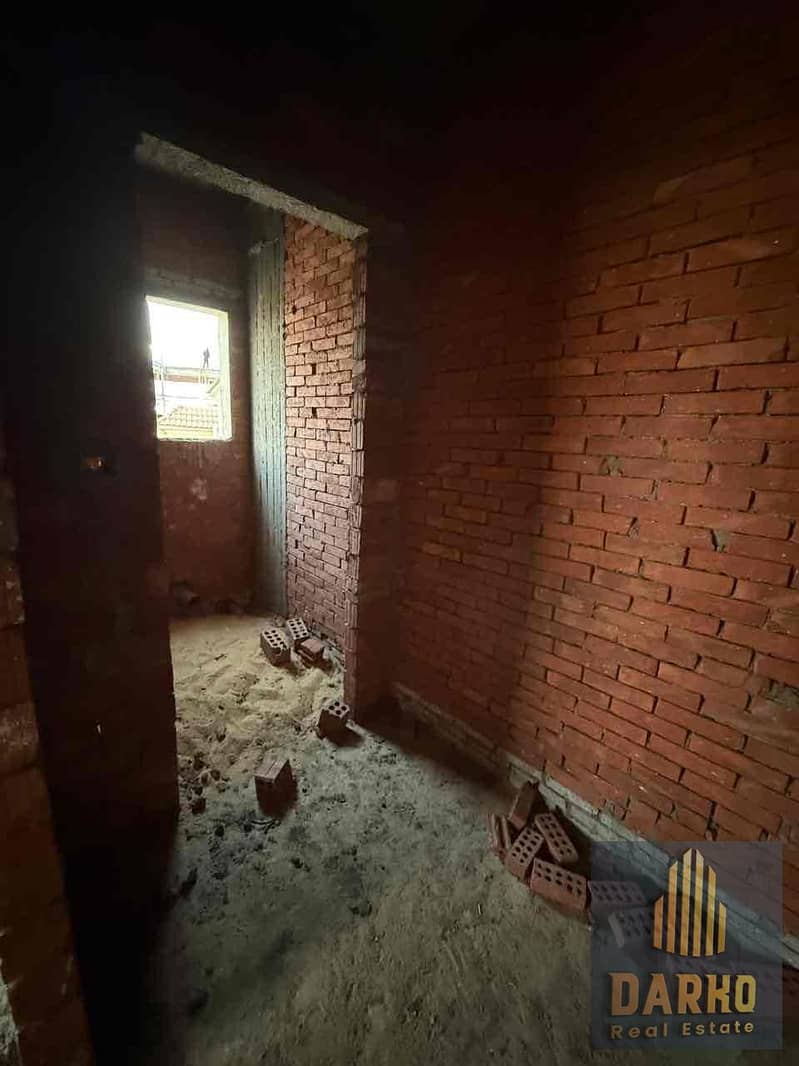 6 9b1d3439-f17f-46db-bf2b-0e5f647004b3. jpg