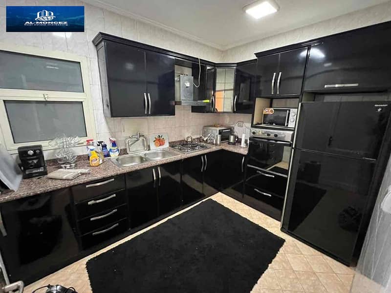 12 e47f8027-ef23-440a-bd82-0454580c8344. jpg