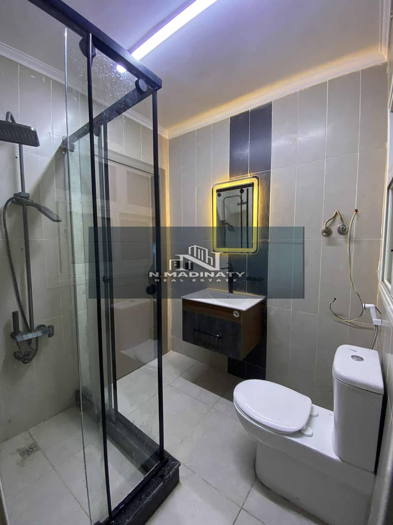 5 WhatsApp Image 2025-10-08 at 3.58. 51 PM (3). jpeg