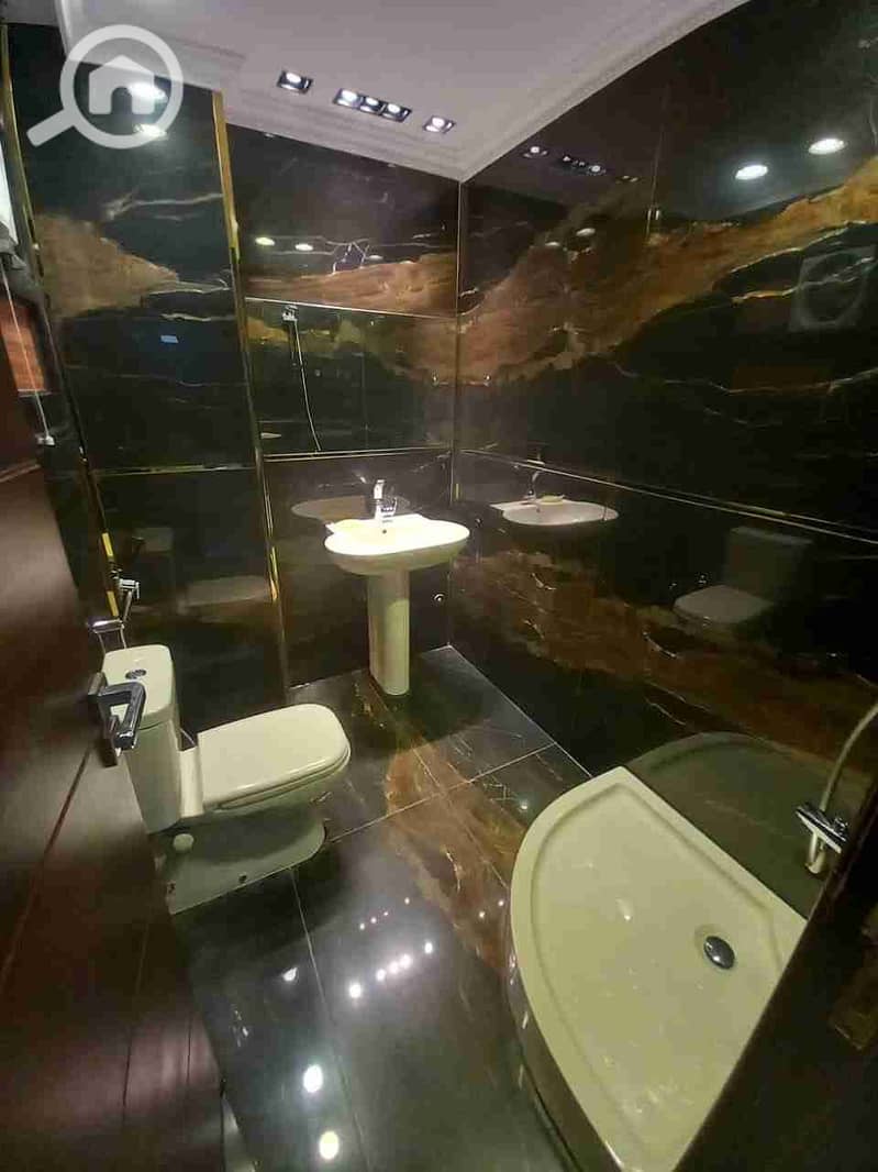 9 1000801041. jpg