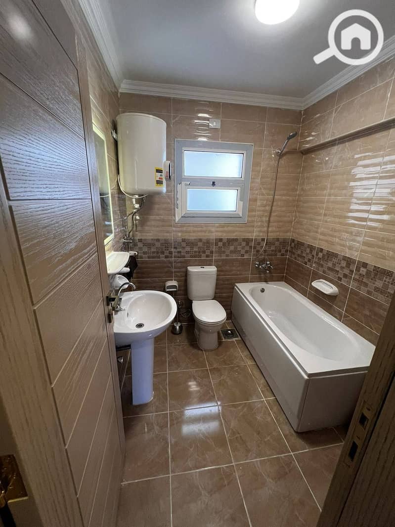 13 557638679_122133661034929281_8919805949986833504_n. jpg