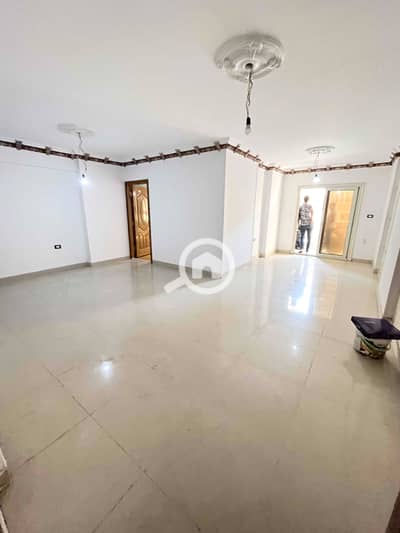 3 Bedroom Flat for Sale in Camp Caesar, Alexandria - IMG_3625. jpg